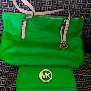 Michael Kors purse and wallet combo
